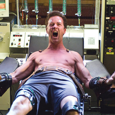 ブルースがもとの人間に戻る方法は…？