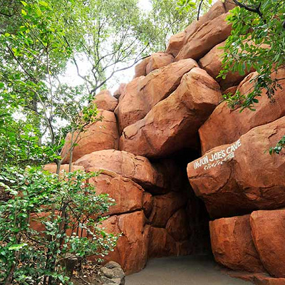 インジャンジョーの洞窟