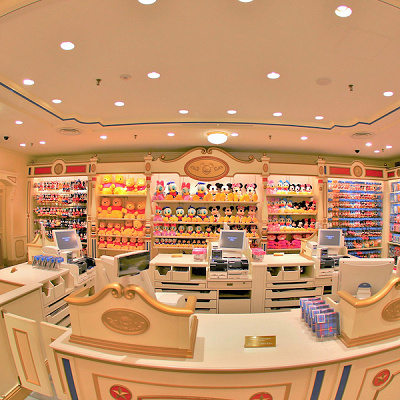 ディズニー＆カンパニー店内の様子