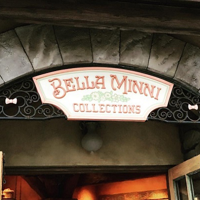 ミニーがいっぱいのかわいいショップです♡