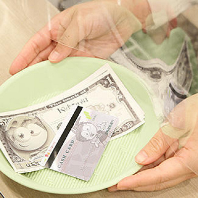 キッゾの受け渡しはトレーで！