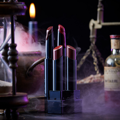 4人の魔女をイメージした限定色のリップモンスター