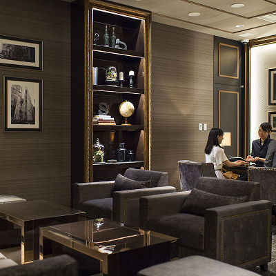 ラグジュアリーフロア専用デスク