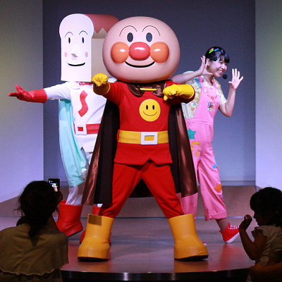 やなせたかし劇場でアンパンマンに会える！