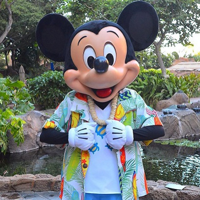 アロハ姿のミッキー