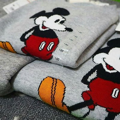 ミッキーニット