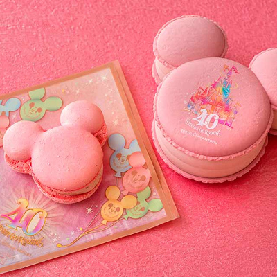 ミッキーマカロン（ダブルベリー）、スーベニアケース付き