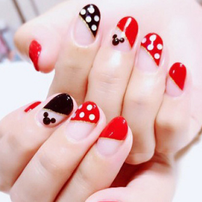 ミニーモチーフネイル