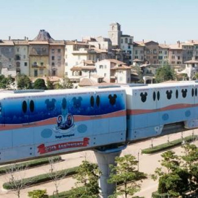 東京ディズニーランド20周年を記念したモノレール