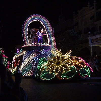 オープニングのミッキー（パリ）