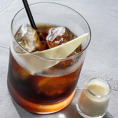 オリジナルカクテル（ウォッカ＆コーヒーリキュール、エスプレッソ）