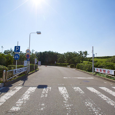 P1駐車場入り口②
