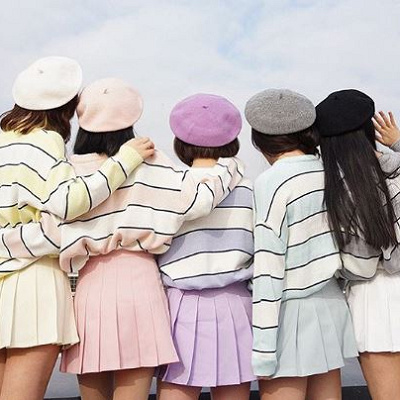 パステルボーダーニットコーデ