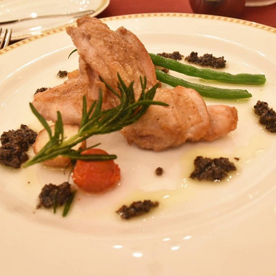 銘柄鶏のポワレ、タプナードソース