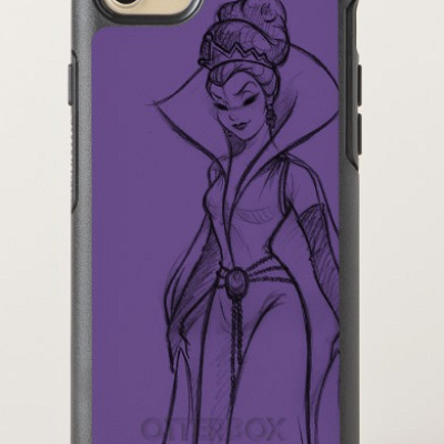 女王デザインのケース