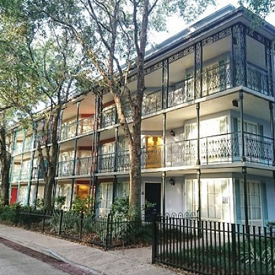 比較的静かで落ち着いた雰囲気のホテル