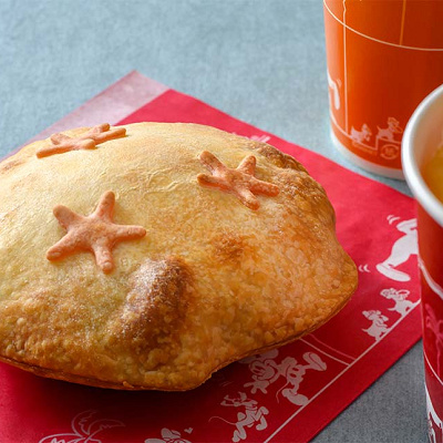 シーフードカルツォーネ