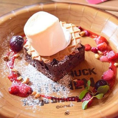 スモア風チョコレートブラウニー