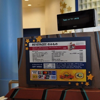 スヌーピーのバックロットカフェのレジ/USJ