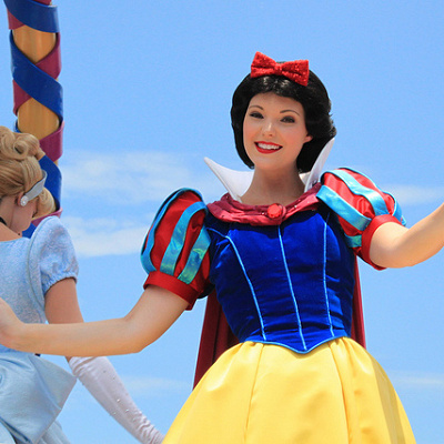 白雪姫の身長は意外と高い