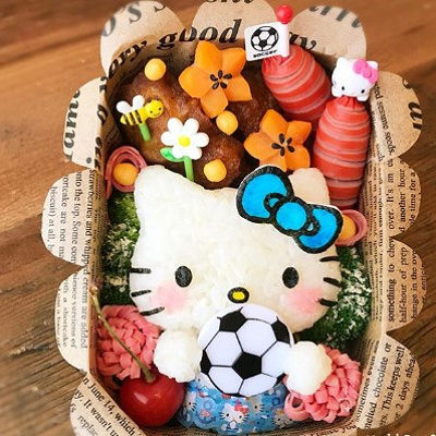 サッカーボールキティちゃん