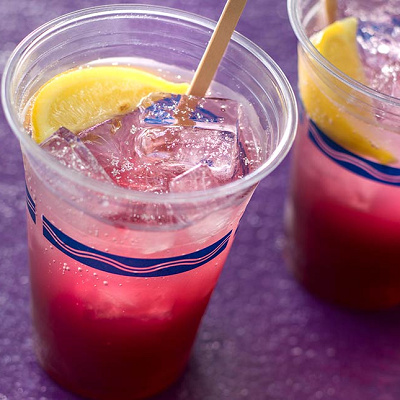 スパークリングカクテル(ラムリキュール＆巨峰)