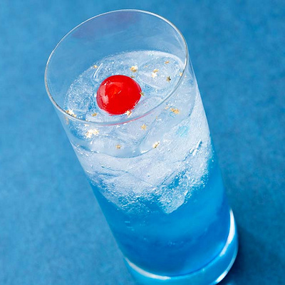 スパークリングドリンク（ブルーシロップ＆パイナップルシロップ）