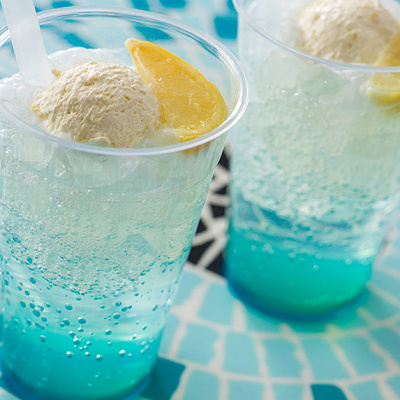 スパークリングドリンク（レモン＆ホイップ）