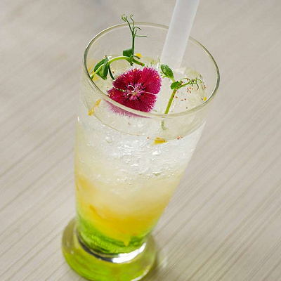 スパークリングドリンク（柚子、青リンゴ、オレンジゼリー）