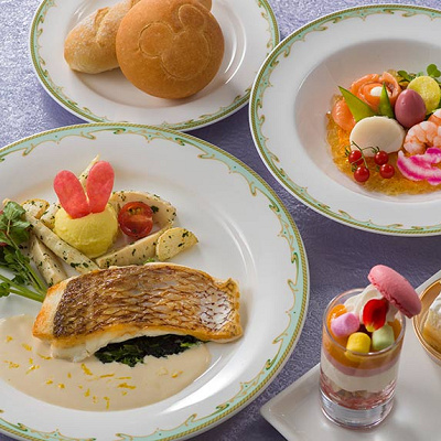 S.S.コロンビア・ダイニングルームのスペシャルセット