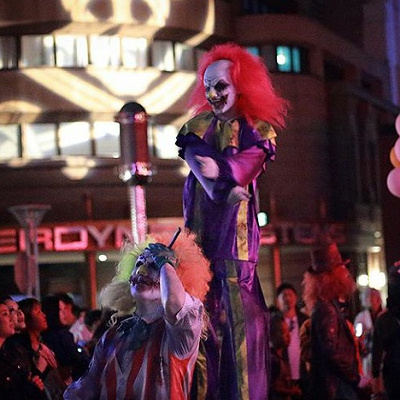 ハリウッドエリアを徘徊するストリートゾンビたち／USJ（2018年）