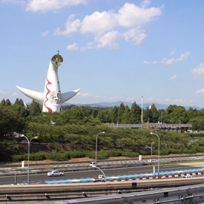 万博記念公園のシンボル【太陽の塔】