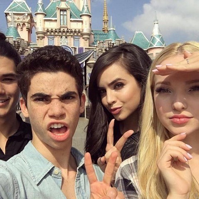 キャスト同士はとっても仲良し！