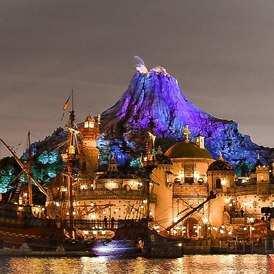 プロメテウス火山はディズニーシーのシンボル