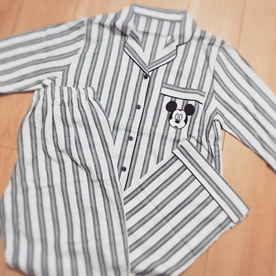 人を選ばないストライプのデザインも人気