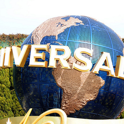 ユニバーサル・スタジオ・ジャパンのシンボル。確かに似ている…？