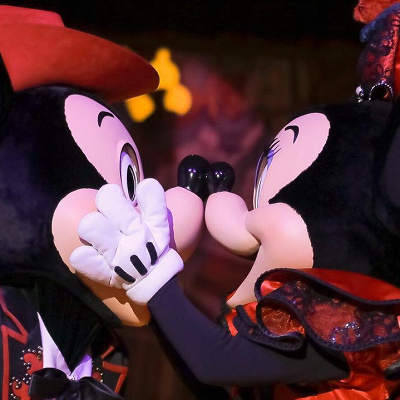 座席は3種類あるが、どこからでもステージは見やすい