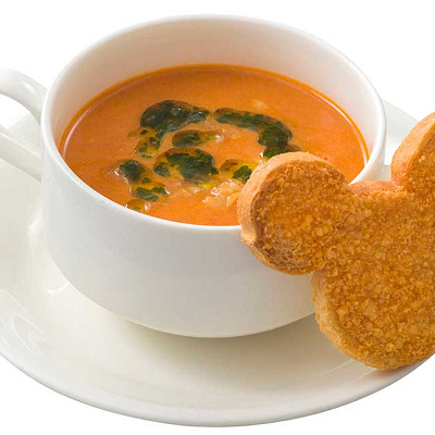 シーフードとベーコンのトマトクリームスープ