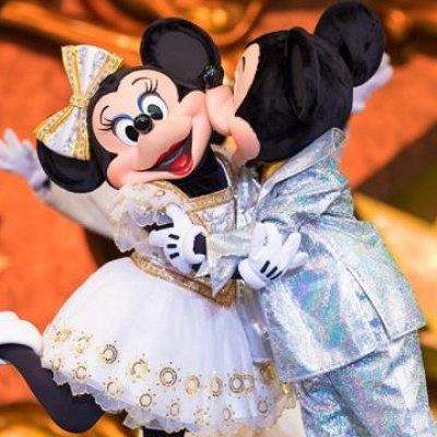 トゥモローランドのショー