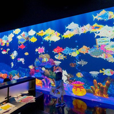 上海のミュージアムからやって来たマグロたち