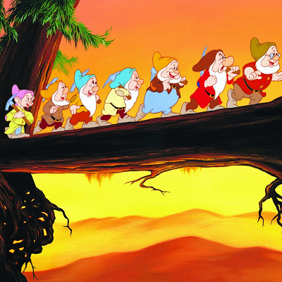 小人たちが仕事を終えるのは何時？