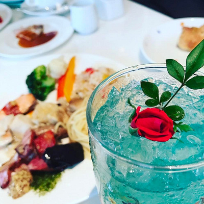 オリジナルカクテルと共に