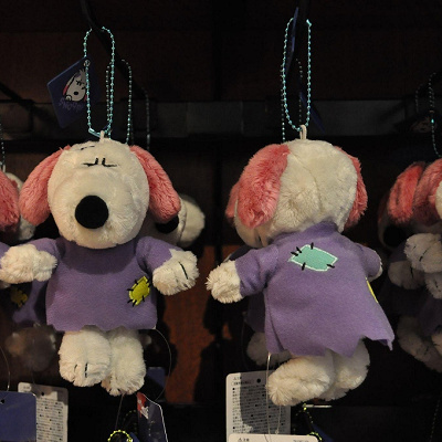 ゾンビ「スヌーピー」のぬいぐるみキーチェーン