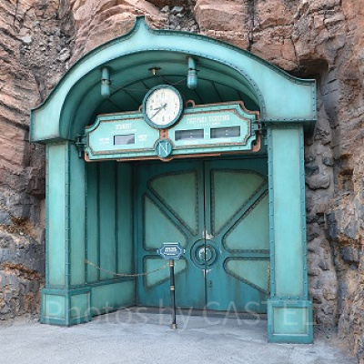 海底2万マイルのファストパス発券所