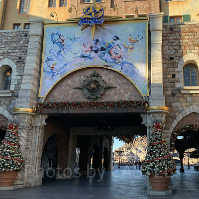 20周年のタペストリー