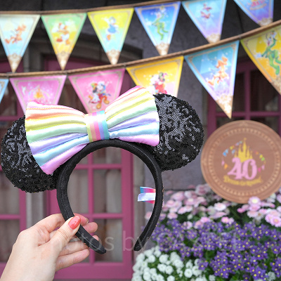 40周年フォトスポット：グッズを使って撮影