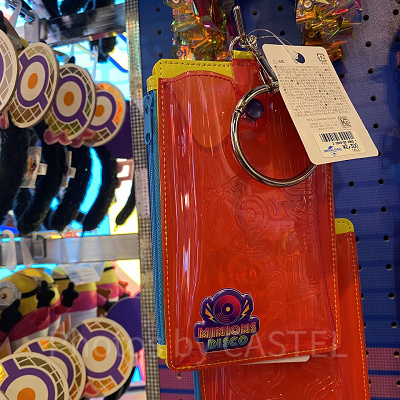 ミニオンのスマートフォンポーチ