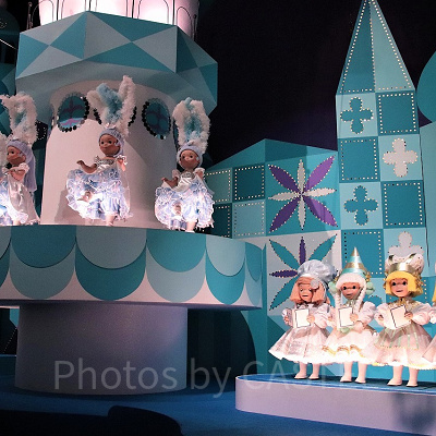 イッツ・ア・スモールワールドの人形にキャラクターが登場？！