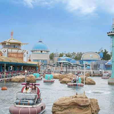 夏にぴったりの涼しいアトラクション