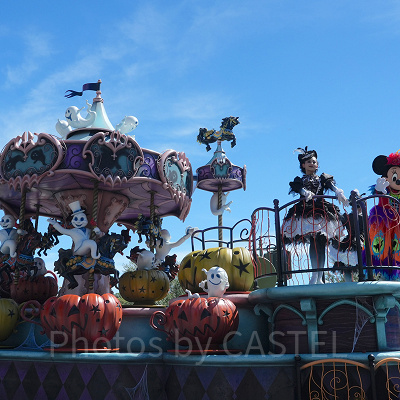 ファンタジーランドをイメージしたフロート（2023年撮影）